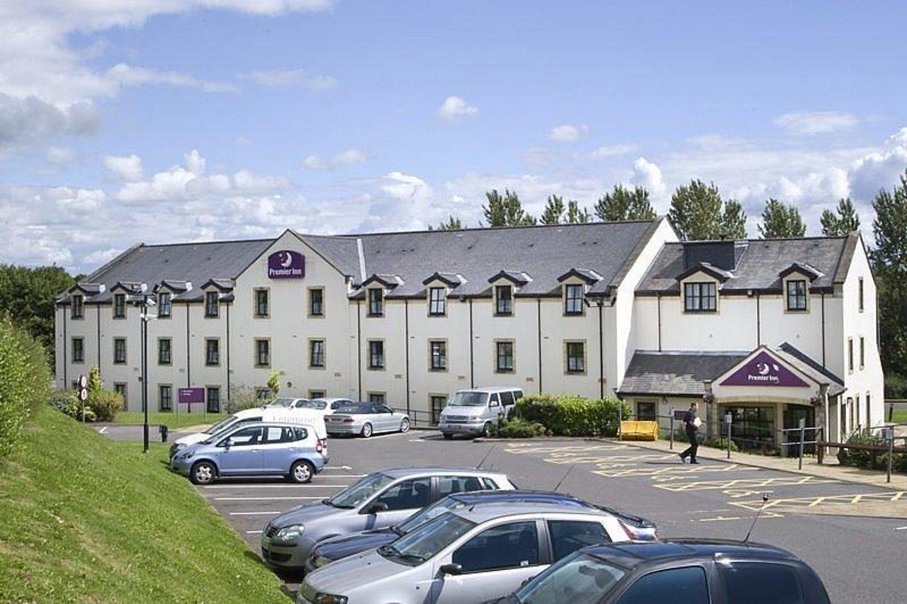 Premier Inn Glasgow Milngavie Exterior photo